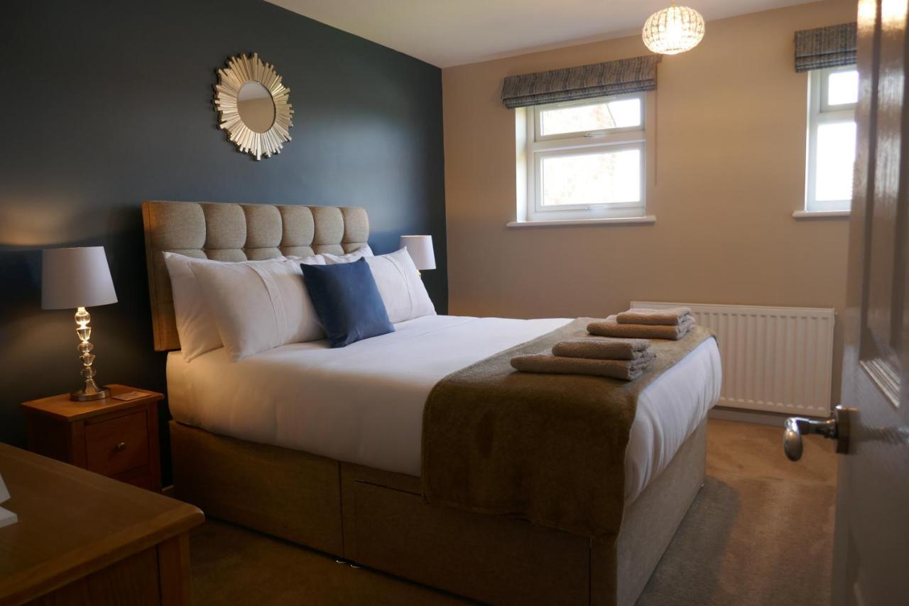 2 Bedroom House Walking Distance To City Centre With Free Parking Йорк Екстериор снимка